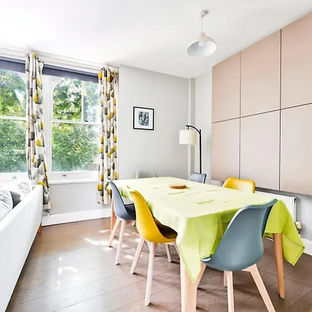 Ferienwohnung Guestready - Charming Retreat In Kennington London Exterior foto