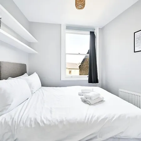 Ferienwohnung Guestready - Charming Retreat In Kennington London Exterior foto